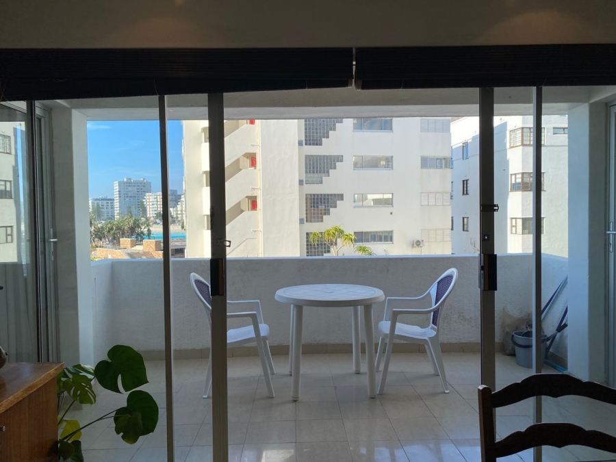 To Let 2 Bedroom Property for Rent in Sea Point Western Cape